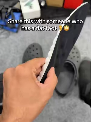 Share this video with somebody who has a flat foot 🦶 #insoles #soles #flatfoot #tiktokmademebuyit 
