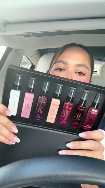 The best gift for anyone that loves to smell good!! ✨ #giftset #perfume #bodyspray #bodycare #giftideasforher 