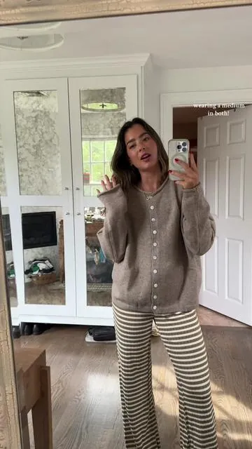 what do we think of these pants and sweater combo?! It’s so comfy and I’m living for stripes lately 🙂‍↕️ #fallstyle #fallfashion #tiktokshopcreatorpicks #falloutfits #sweater 