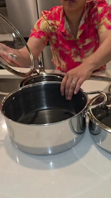 That moment when you find cookware that actually does it all Saute, fry, boil with zero sticking 🍳 #SNOWCLADCookware #CookwareReview #KitchenMadeEasy #HomeChefTools #PanSetGoals 
