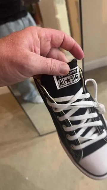 #LowTopConverse #ChuckTaylorConverse 
