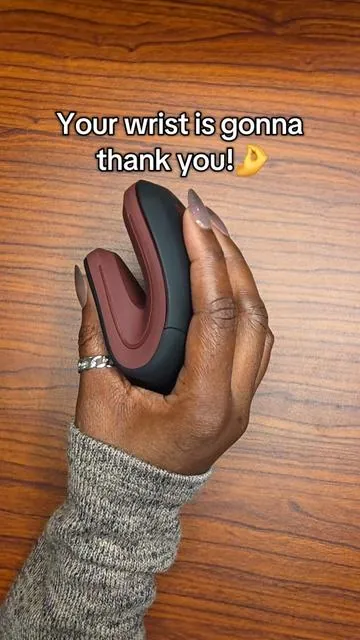 Ergonomic vertical mouse. So comfortable for daily use! #dadgift #tiktokshopfalldealsforyou #wirelessmouse  #tiktokshopcybermonday #tiktokshoprestock 