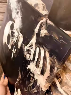 a whole vibe💀 #art #threepiece #skullart #tiktokfinds #vibe #canvas #halloweenart #halloweendecor 
