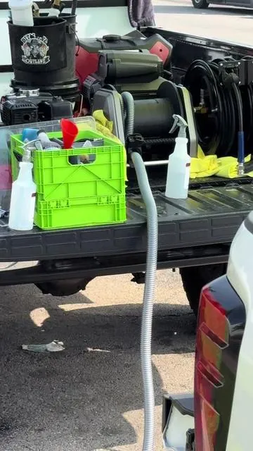 Level up your car washing rig! This retractable hose reel is great! #vaccumreel #vacuumhosereel #retractablehose 