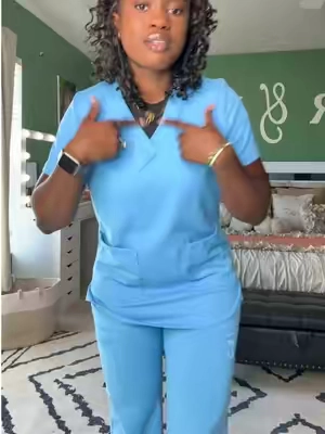 Replying to @Destinne hope you can see the link of the top now 🥹 #scrub #nursesoftiktok #stretchyscrubs #tiktokshopcreatorpicks #tiktokshoprestock 