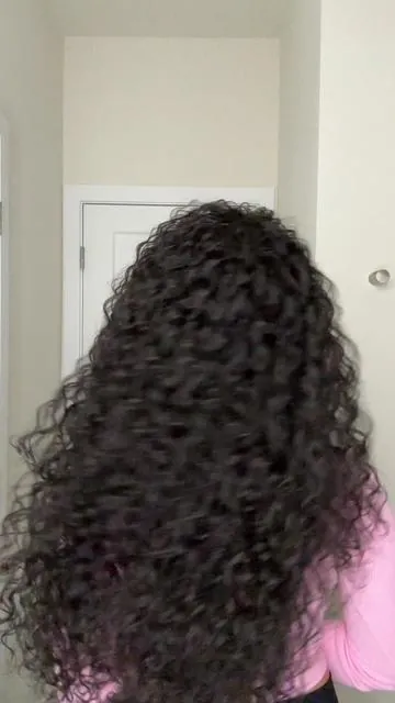 I love big curly hair & I lovee this half wig😍 @Frodio Hair #frodiohair #halfwig #gluelesswig #wigtok #wiginstall 