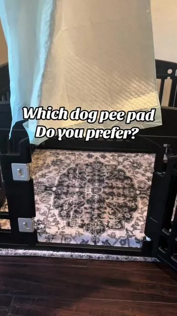 If you own a dog or puppy these washable pee pads are literally a game changer for pet parents! Stop wasting money on disposable ones and get pretty ones! #doglife #puppylife #dogcage #peepadsfordogs #puppy