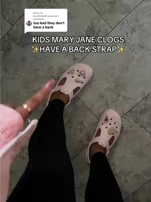Replying to @bewitchedtometrove kids sizes have backs🙌🏽 I'm 7.5 wearing kids J5💕 #crocs #crocsmaryjane #crocsshoes #trendingshoes #clogshoes 