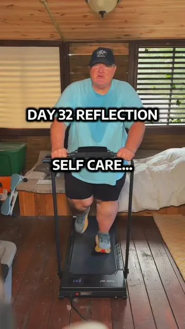 GET YOUR WALKING PAD AND WALK WITH ME THRU THE HOLIDAYS! #fyp #workout #walk #fitness #CapCut 