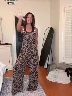 Overalls are the new jeans and leopard is the new black. If you look comfy pajama-like clothes, you'll love these animal print overalls. Wide leg, loose. I'm wearing a small (5'3 size 4) #halara #overalls #leopardprint #fallfashion #tiktokshopcreatorpicks @Halara_official @Halara shop 