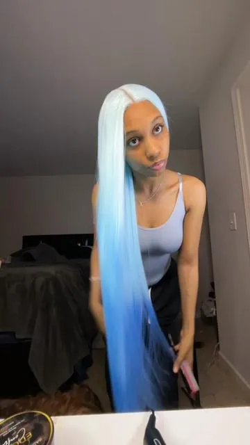 #bluehair #bluewig #syntheticwig #longwig #wiginfluencer 