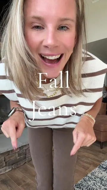 In love with this outfit. Wearing a 1/25 in the jeans. I’m 5’7’’ and 130lbs. @Wild Oak Boutique  #jeans #falljeans #fallfashion #fallootdinspo #flarejeans 