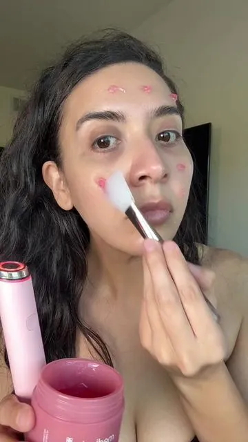 If it’s good enough for celebrities 💁🏻‍♀️ #tiktokshopblackfriday #tiktokshopfalldealsforyou #kbeauty #medicube #collagen 