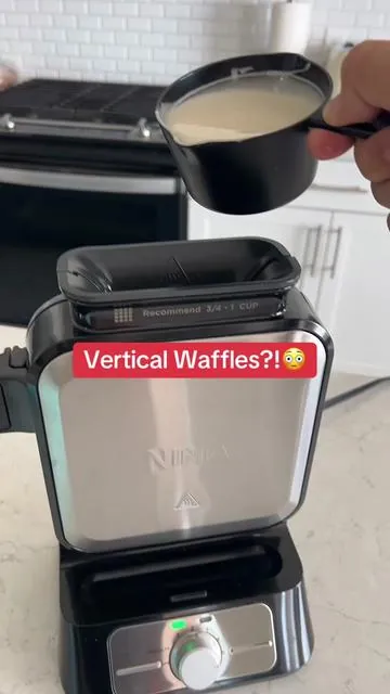 Golden crispy and it never sticks #ninjawafflemaker #wafflemaker #kitchenessentials #tiktokshopfalldealsforyou #tiktokshopcreatorpicks 