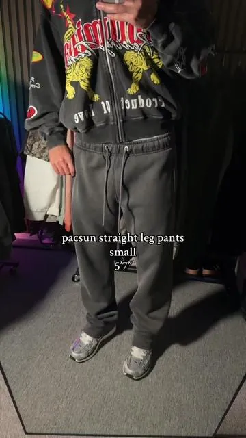 Its soo clean!! #pacsun #pacsunpants #sweatpants #heavyweightpants #fallfashion 