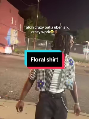 Sum always happens when im live😭 #floralshirt #cropshirt #fyp 