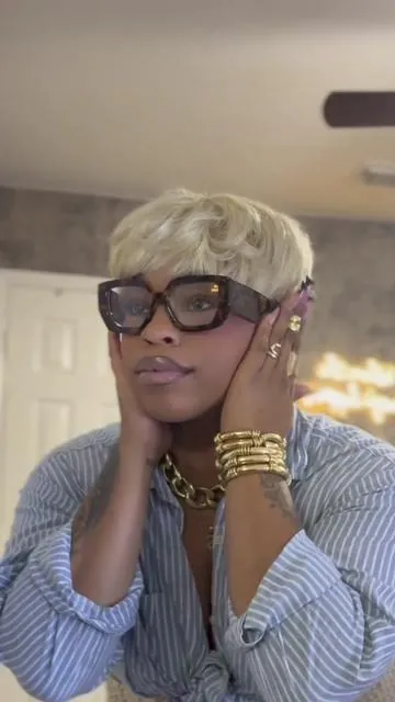 this wig said “main characters only” 💛💛 #pixiecutwig #blondewig #pixiecut #blondesdoitbetter 