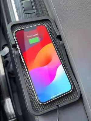 It’s super convenient.never running out of juice!⚡️🚗 don’t miss it out !#joytutus #charger #carcharger #fastcharger #phonecharger