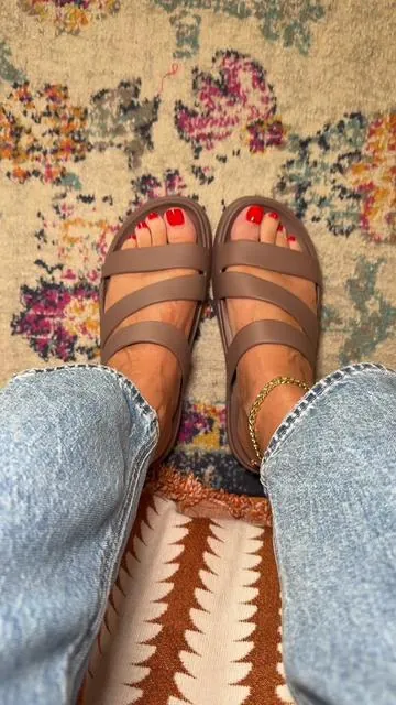 Every size is in stock right now! #crocs #croctober #crocsallday #sandals #womensandals 