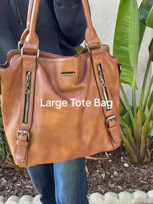 The quality of this bag is so nice I’ve had mine for almost a year, there is several color options. #totebag #workbag #laptopbag #mombag #travelbag 