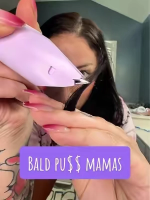 Replying to @TheBuzzingFan bush = itchy 😭 #tiktokshop #razor #bush #christmasgiftideas #WomenOfTikTok 