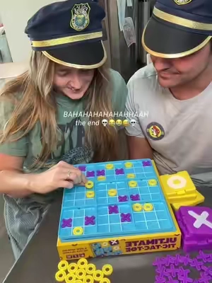 Tic tac toe INSIDEEEE tic tac toe?!!?? if you’re looking for a fun game to play with your best friend, this is itttt!!! 😂😂😂 ##tictactoe##GameNight##datenight##relatable##couplegames