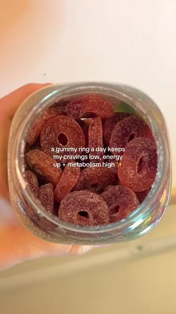 they’re apple flavored 🤤 so yummy and they’ve helped me so much with my metabolism, cravings, and energy!! 🩷 *linked on video #metabolism #supplements #olly #health #metabolismgummyrings #applecidervinegar #tiktokshopcreatorpicks 