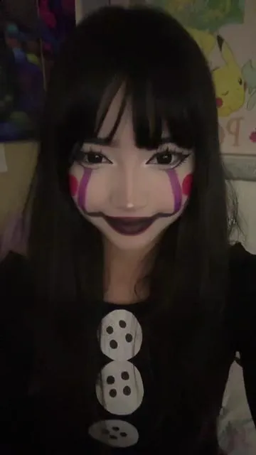 This palette is so perfect for my cosplays tehee, i dressed up as the puppet two years ago, so i thought id recreate. 🔥#fnaf #halloween #fivenightsatfreddys #foryoupage #cosplay 