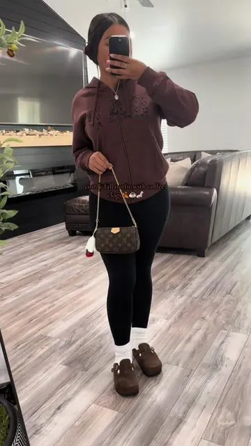 obsessed with these clogs☕️😍@TikTok Shop 🇺🇸 #fyp #viralvideo #xyzbca #fall #fallfashion 