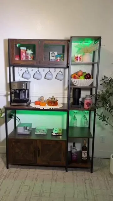Sip on autumn flavors in your spooky little coffee corner — where pumpkin spice meets Halloween night. 🎃☕🍂 #blackfriday #halloween #coffeebar #coffeeathome 