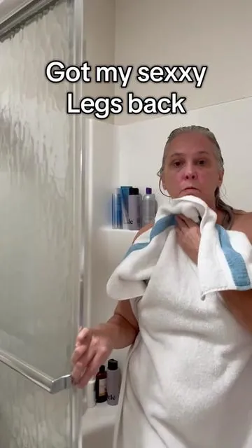 I don’t care how old you are, your skin probably needs some help! I’m not gonna get keep but this stuff is flying off the shelves and there are plenty of scammers out there now. Pay attention and only order from the authentic @M3 Naturals shop below. #improvedskin #deephydration #cellulite #agingskin #massageoil 