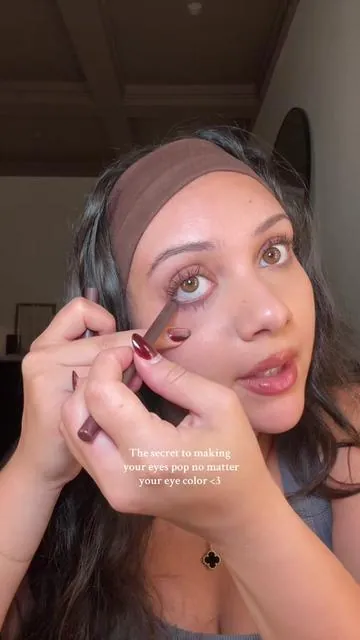 My fav eye makeup hack to make those eyes pop 🤎 @Persona Cosmetics #personacosmetics #personaeyeliner #eyeliner #tiktokshopcosmetics #tiktokshopcreatorpicks #tiktokshopblackfriday #tiktokshopcybermonday 