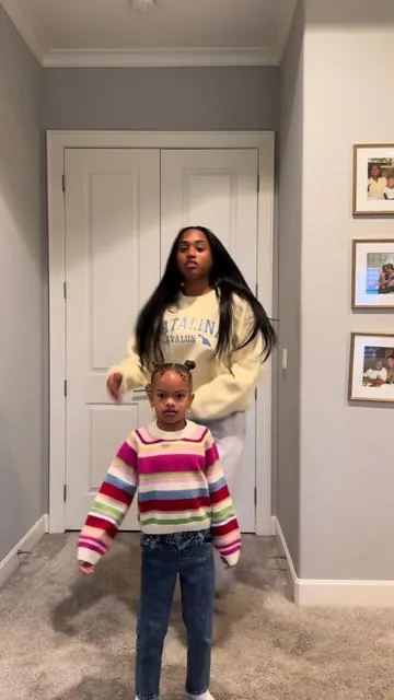 How your alarm be fighting to wake you up 😂  #fyp #momanddaughter #nbayoungboy #masatour 
