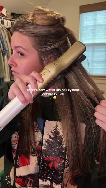 Use on wet or dry hair, this new multi hair tool by Shark is soooo good!!!! Beautiful glossy hair with every attachment 👏🏼🤩 #sharkglam #sharkhairtools #airwrap #hairtok #tiktokshopblackfriday 