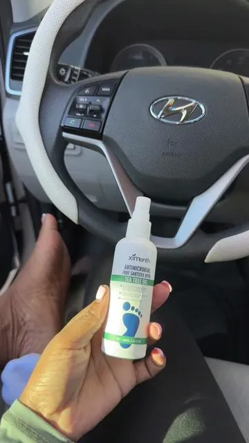 My foot smell a lot better #footsanitizerspray #footfungus #odorcontrol #tiktokshopcreatorpicks 