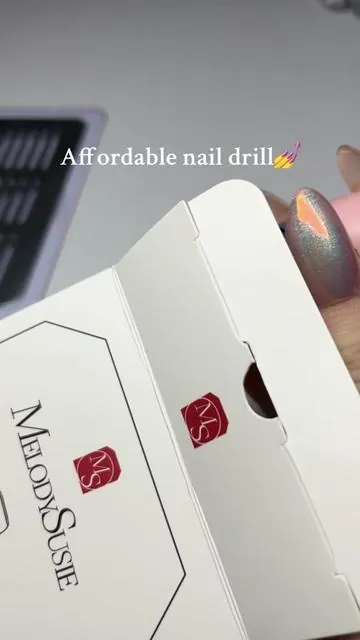 I’m so excited to use this nail drill more on myself!! It’s so lightweight and easy to use! @melodysusie  #melodysusie #melodysusiegels #naildrill #nailprep #beginnernailtech 