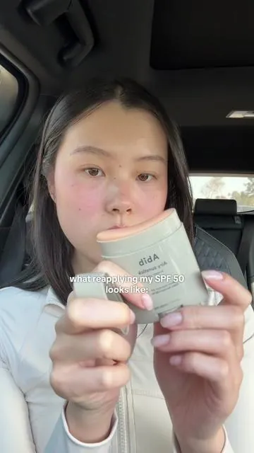 love that i don’t have to touch my face and it’s not greasy 