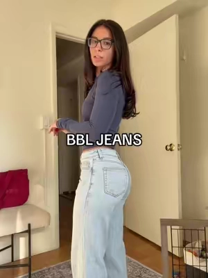 These make my booty look better than half my leggings it’s insane  ##jeans##bbljeans##lowrise##denim##stretchyjeans