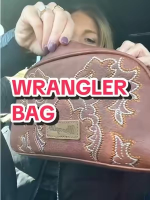 Your makeup deserves a bag as stylish as you are sis 🤎 #wranglerbag #travelbag #tiktokshopblackfriday #tiktokshopcybermonday #tiktokshopcreatorpicks @VaquerasOutfitters 