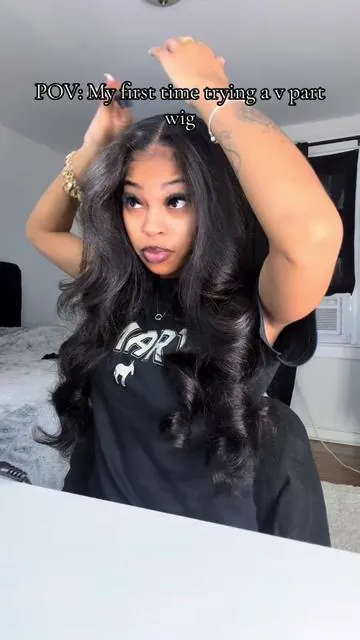Don’t sleep on vpart wigs. It’s literally that easy & looks natural! @Mamushow Hair Store 💕 #TikTokshop #TikTokShopBacktoSchool #mamushowhairstore #humanhair 