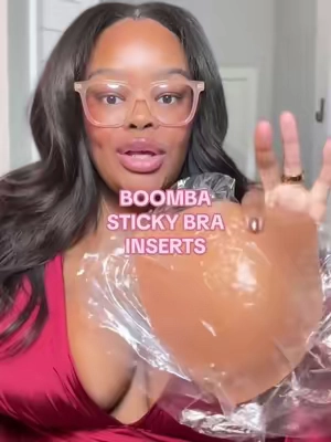 finally a sticky bra that works for big boobs!!#boomba #stickybrainserts #stickybra #tiktokshopblackfriday #tiktokshopcybermonday 