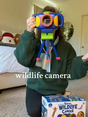 Replying to @Educational Insights This talking wildlife camera is the coolest learning toy ever! 🦁📸 Kids can “travel” the world and explore over 130 built-in animal and nature photos, each with real animal facts, sounds, and quiz questions! 🌍 It features dual eyepieces for easy viewing, kid-friendly buttons, and GeoSafari Jr. voice narration that guides them through every adventure. 🎧 Perfect for STEM learning, screen-free play, homeschool, or classroom fun — and it makes such a great educational gift for curious little explorers! 🎁✨ @Educational Insights #animallover #educationaltoys #tiktokshopblackfriday #tiktokshopcybermonday #tiktokshopcreatorpicks 