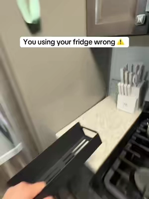 These storage racks are so clutch fr #storage #KitchenHacks #kitchengadgets #storagehacks 
