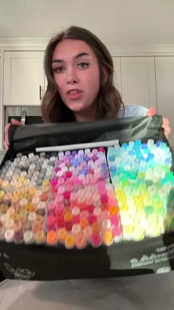 Ohuhu markers stay on top!💅🏼 #ohuhumarkers #tiktokshopblackfriday #tiktokshopcybermonday #BFCM #ohuhumarkers  @Taya Miller | SAHM & Cookier🍪  @Taya Miller | SAHM & Cookier🍪 