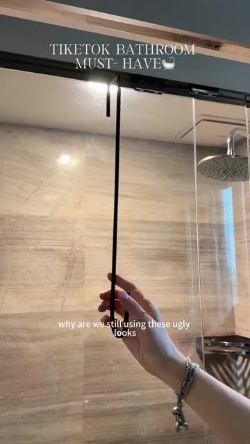 Say goodbye to towels on the floor! 🛁✨ These stylish  TIKTOK suction hooks are a must-have, stylish, easy to install, and removable! Perfect for hanging towels and body sponges. 🚿 #bathroom ##homefinds #organizedhome #organizationhacks #creatorsearchinsights 