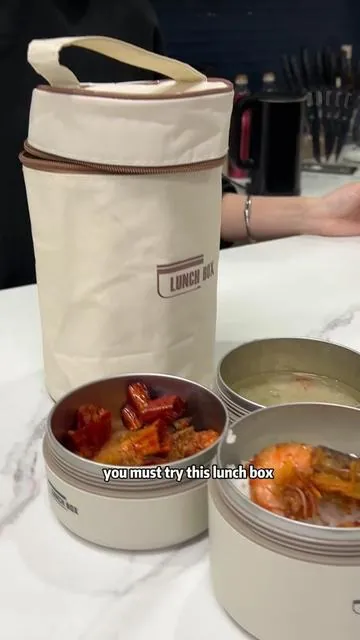 This thermos lunch box is really useful.#kitchen #TikTokShop 