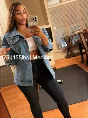 5’5 | 155lbs | Medium 