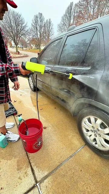BLACK FRIDAY SEESE Cordless Pressure Washer and Single Port Charger Base, Bottle Portable Washer for Car, Home Cleaning & Garden Watering Perfect W Christmas & New Year Gift Idea @Seese Pro  #Cordless #PowerWasher #Holidays #TikTokShopBlackFriday #TikTokShopCyberMonday 