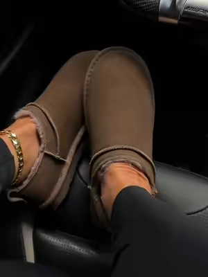 #microboots #boots #furlinedboots #tiktokshopcreatorpicks #fashiondeals 