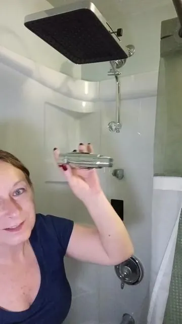 #bathroomessentials #rainfallshowerhead #showerhead #hibbent #tiktokshopblackfridaysale 